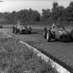 Fangio_53_Italy_01_BC