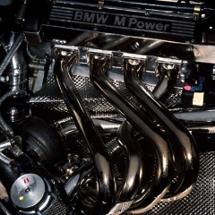 BMW_82_England_01_BOOI_Engines